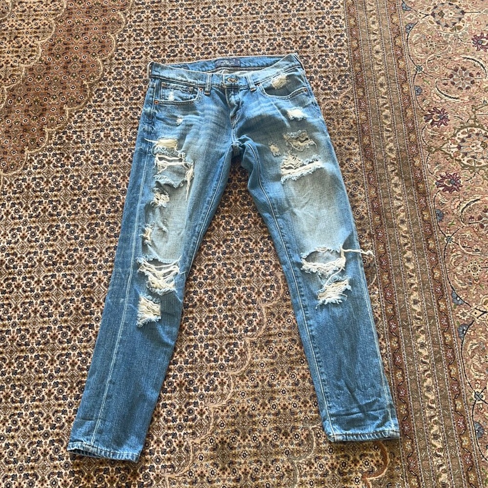 Lucky brand distressed jeans